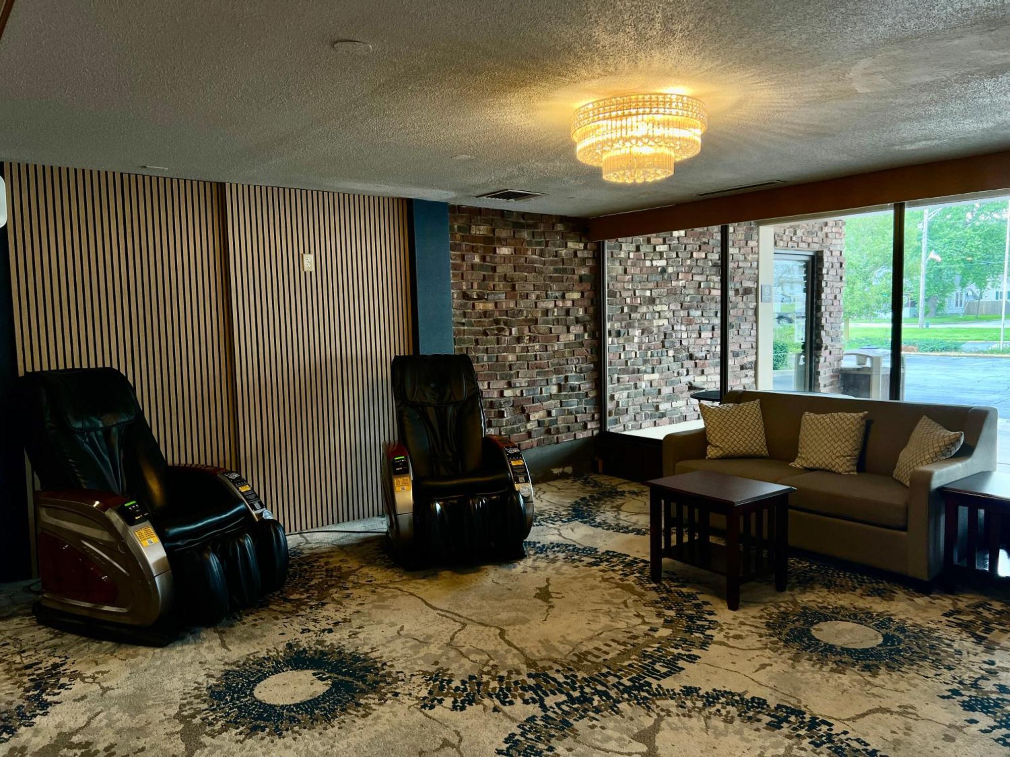 Pine Lake Resort And Banquets La Porte Ngoại thất bức ảnh
